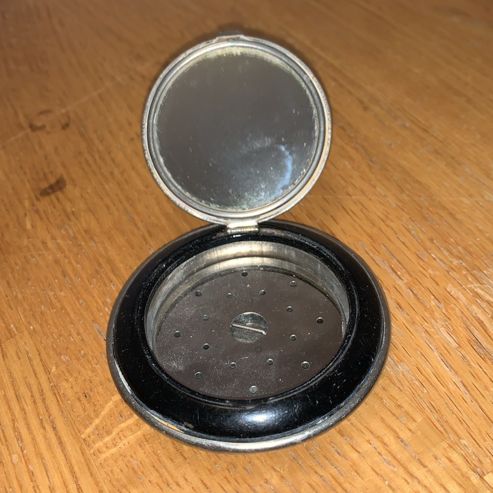Antique Powder puff Case - Picture 4 of 5